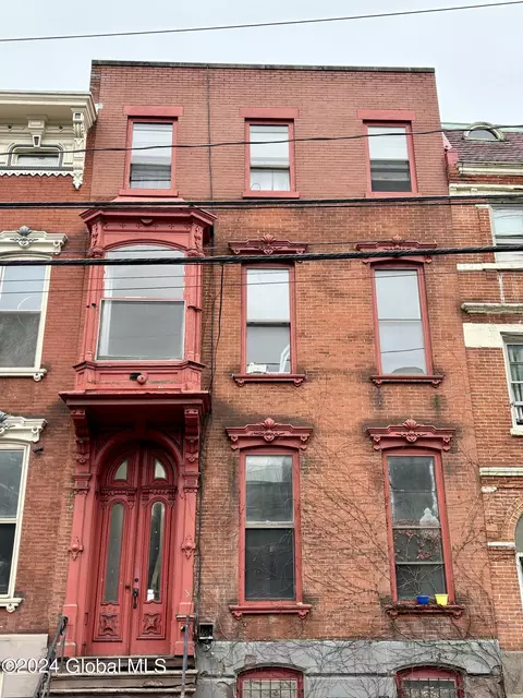 234 Lark St, Albany, NY 12210