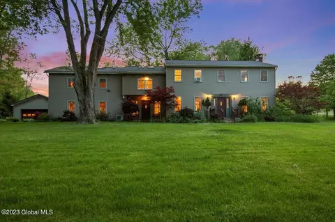 241 Kaydeross Ave E, Saratoga Springs, NY 12866