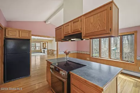 Kitchen - 2001 New Scotland Rd, Slingerlands, NY 12159 photo 6 of 6