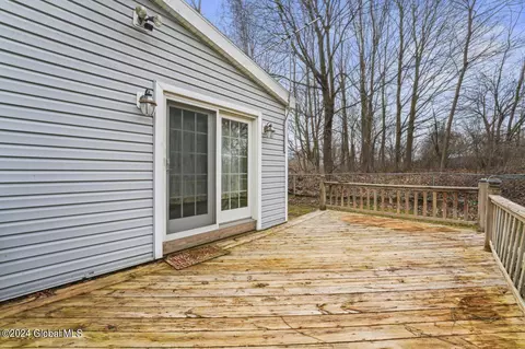 Exterior - 2001 New Scotland Rd, Slingerlands, NY 12159 photo 7 of 15