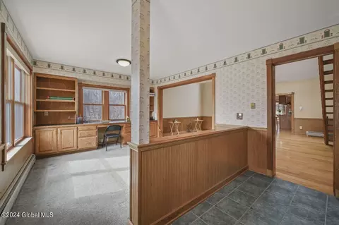 Entry Way - 2001 New Scotland Rd, Slingerlands, NY 12159 photo 1 of 10