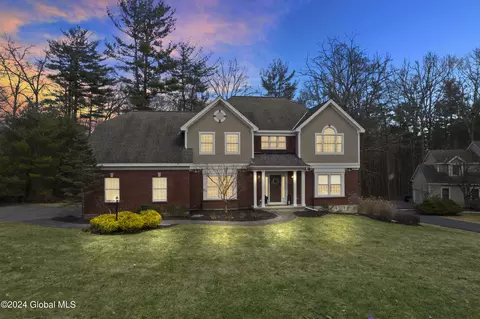 708 Stephens Pl, Schenectady, NY 12303