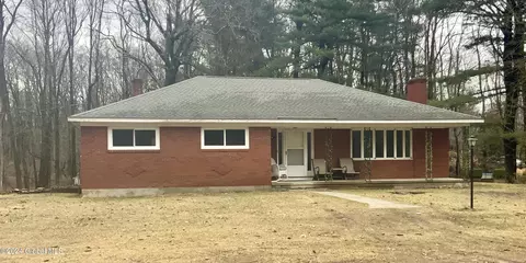 3555 E Lydius St, Schenectady, NY 12303