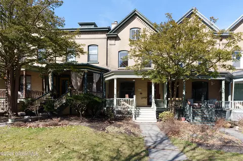 73 S Lake Ave, Albany, NY 12203