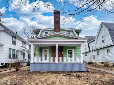 1074 Maryland Ave, Schenectady, NY 12308