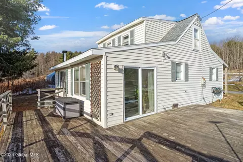 832 Woodstock Rd, East Berne, NY 12059 photo 3