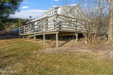 832 Woodstock Rd, East Berne, NY 12059 photo 2
