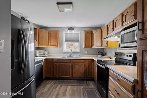 832 Woodstock Rd, East Berne, NY 12059 photo 8