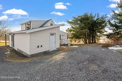 832 Woodstock Rd, East Berne, NY 12059 photo 4