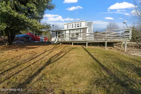 832 Woodstock Rd, East Berne, NY 12059