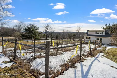 832 Woodstock Rd, East Berne, NY 12059 photo 47