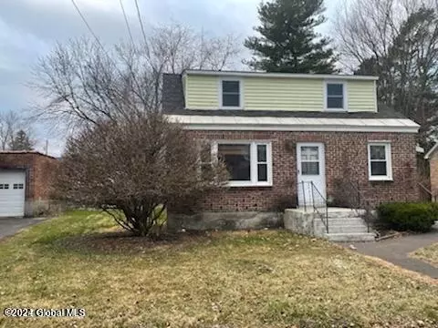 15 State St, Rensselaer, NY 12144