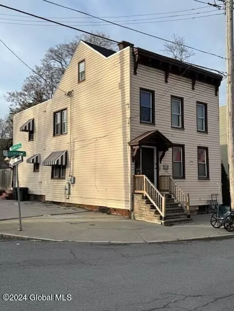 47 Lexington Ave, Albany, NY 12206