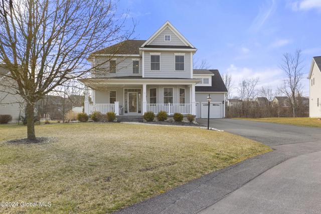 8 Britton Way, Watervliet, NY 12189