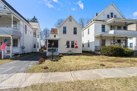 440 Fourth St, Schenectady, NY 12306 photo 2