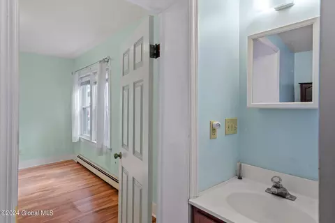 440 Fourth St, Schenectady, NY 12306 photo 11
