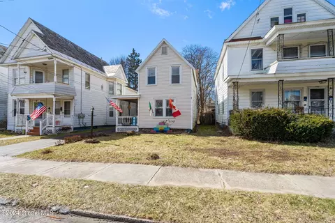 440 Fourth St, Schenectady, NY 12306 photo 4