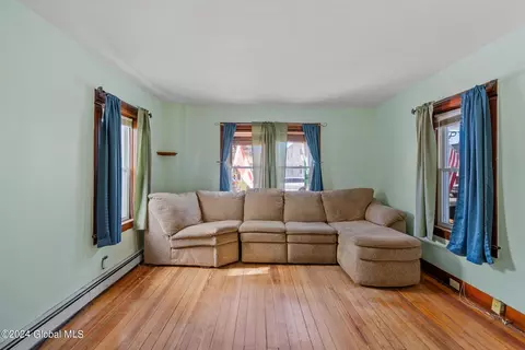 440 Fourth St, Schenectady, NY 12306 photo 7