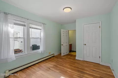 440 Fourth St, Schenectady, NY 12306 photo 10