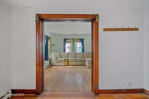 440 Fourth St, Schenectady, NY 12306 photo 6