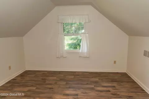 147 Willow Ln, Glenville, NY 12302 photo 19