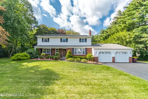 5 Torrey Pnes, Clifton Park, NY 12065