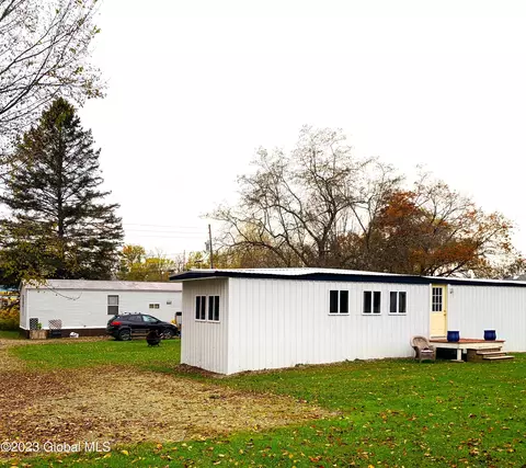1134 Ny-22, Cambridge, NY 12816