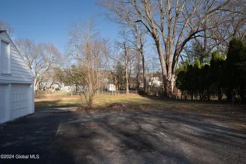 74 Elsmere Ave, Delmar, NY 12054 photo 42