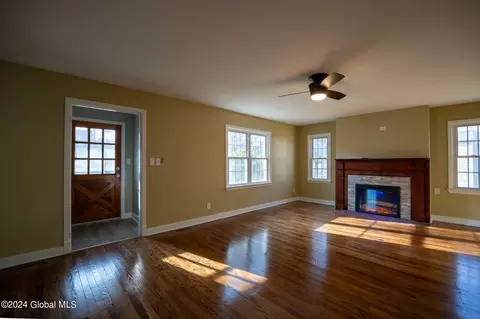 74 Elsmere Ave, Delmar, NY 12054 photo 2