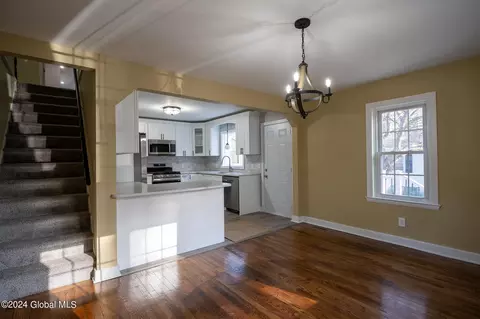 74 Elsmere Ave, Delmar, NY 12054 photo 9