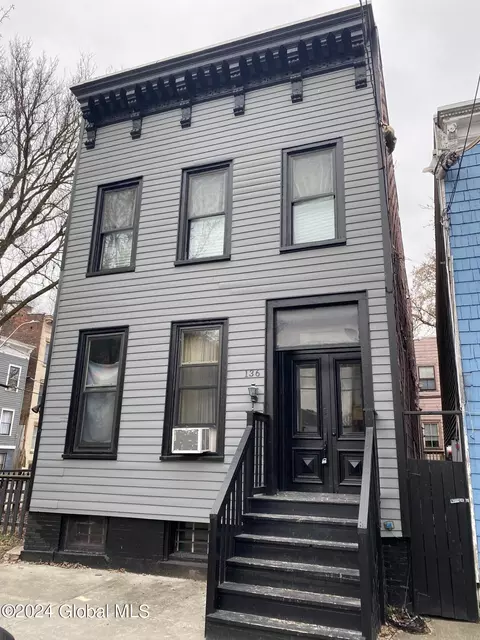 136 Dove St, Albany, NY 12202