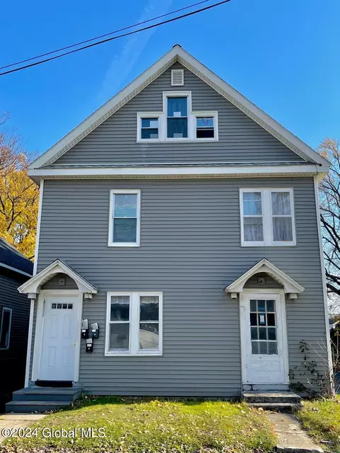 2 4 Milton St, Albany, NY 12205