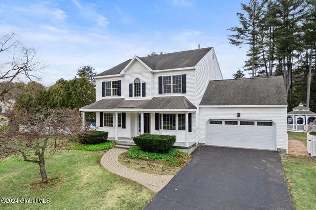 61 Sara-jen Dr, Queensbury, NY 12804