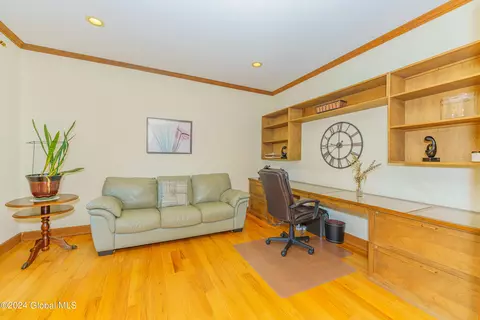 Other - 41 Oak Tree Ln, Niskayuna, NY 12309 photo 5 of 9