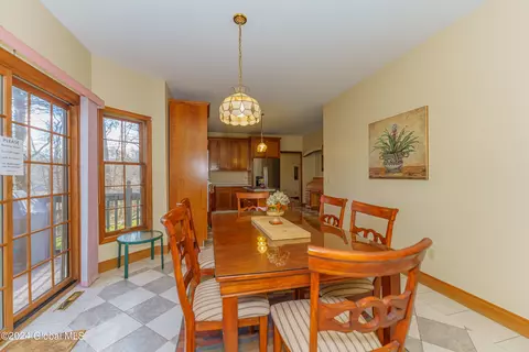 Dining - 41 Oak Tree Ln, Niskayuna, NY 12309 photo 7 of 7