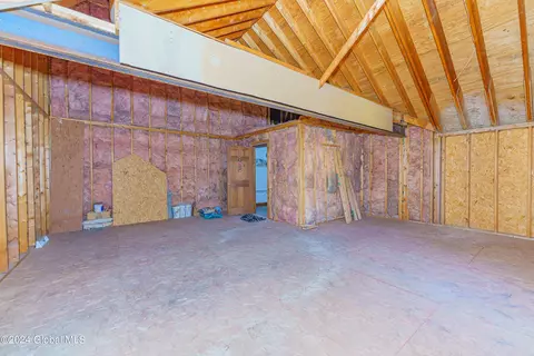 Other - 41 Oak Tree Ln, Niskayuna, NY 12309 photo 8 of 9