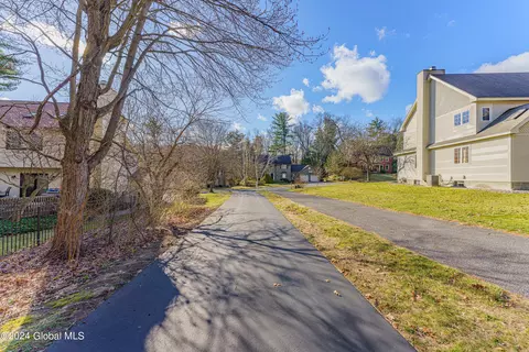 Other - 41 Oak Tree Ln, Niskayuna, NY 12309 photo 1 of 9