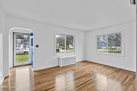 Entry Way - 301 Stoodley Place Pl, Schenectady, NY 12303 photo 1 of 5