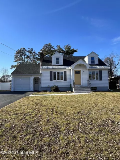 1721 Caldicott Rd, Schenectady, NY 12303