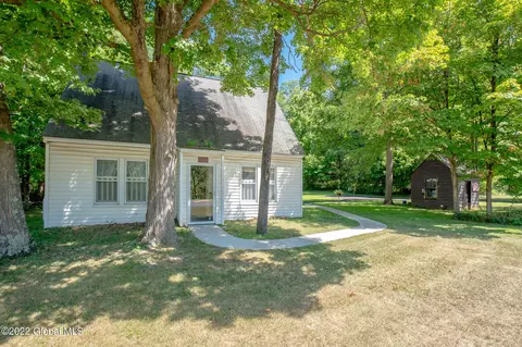 3624 Us-20, Nassau, NY 12123