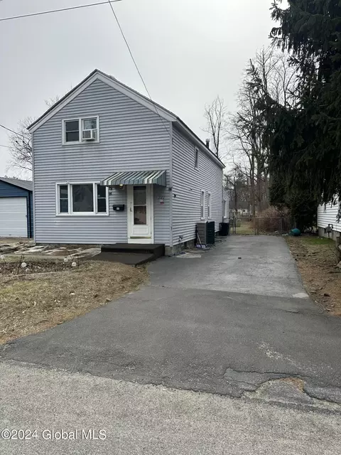 222 Schermerhorn St, Schenectady, NY 12304