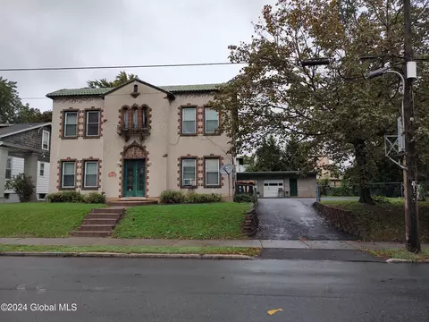 319 Mccarty Ave, Albany, NY 12209