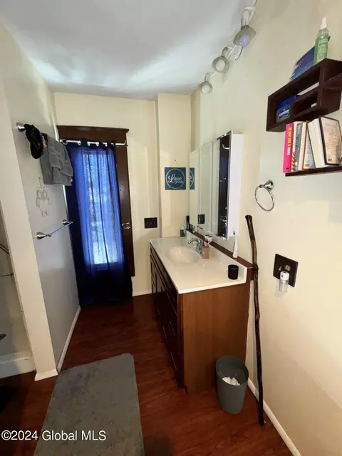 Bath - 7 Gebhardt St, Schenectady, NY 12304 photo 1 of 2