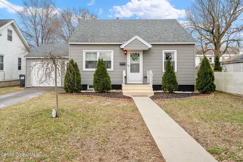 1920 Amelia St, Schenectady, NY 12306