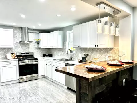 514 Clarendon St, Schenectady, NY 12308 photo 8