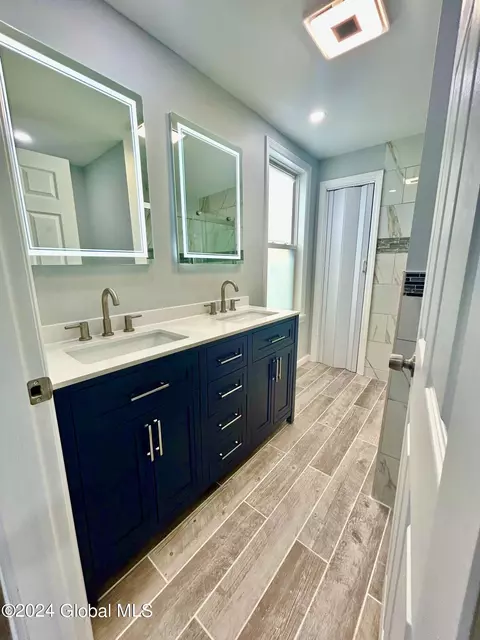 514 Clarendon St, Schenectady, NY 12308 photo 5