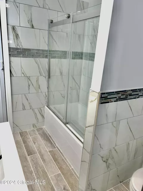 514 Clarendon St, Schenectady, NY 12308 photo 6