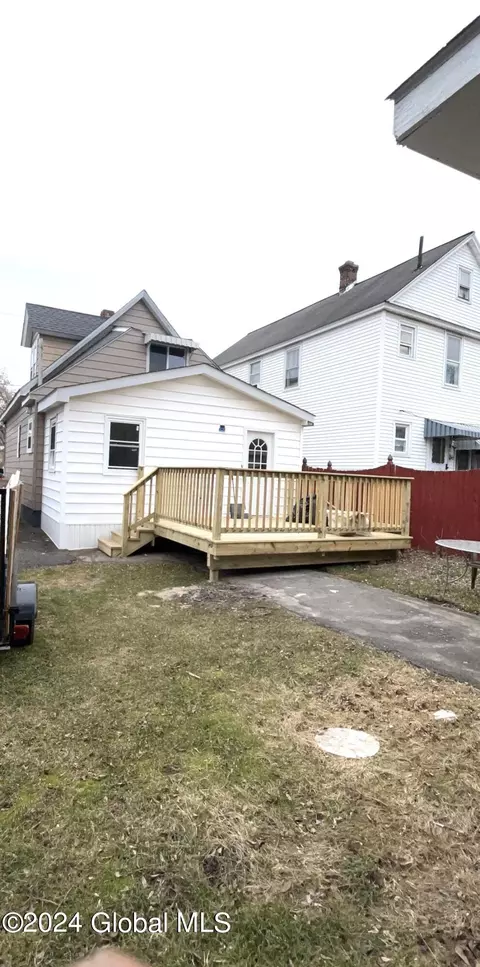 514 Clarendon St, Schenectady, NY 12308 photo 23