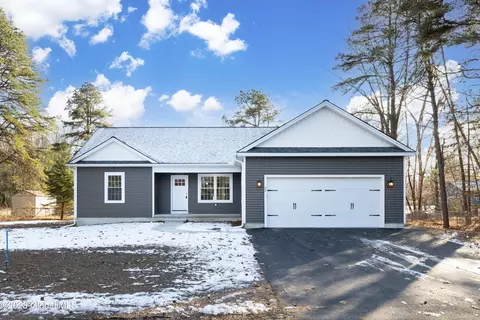 22 Smith St, Fort Edward, NY 12828