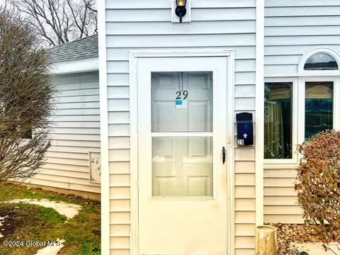 222 S Ten Broeck St #29, Scotia, NY 12302